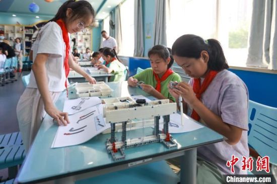 地铁STEAM跨学科教育项目走进京城小学__地铁STEAM跨学科教育项目走进京城小学